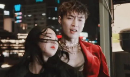 男女主娱乐圈吃瓜文小说,瓜田里的甜蜜邂逅